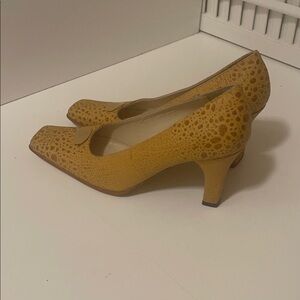 SERGIO CERRUTI ROMA ITALIAN SHOES. 3” hight and 3” inches thickness of heels